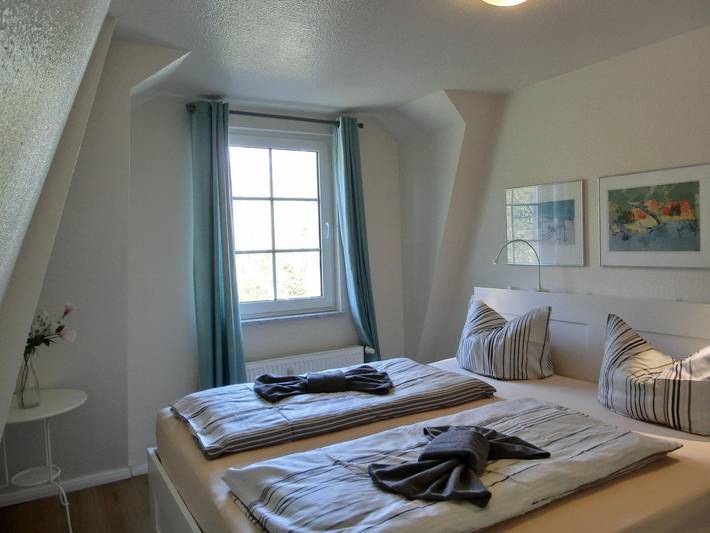 Appartement entier, Moderne strandnahe 4-Zimmer-Ferienwohnung für bis 6 Pers. mit Balkon in Graal-Müritz, Rostock et ses environs