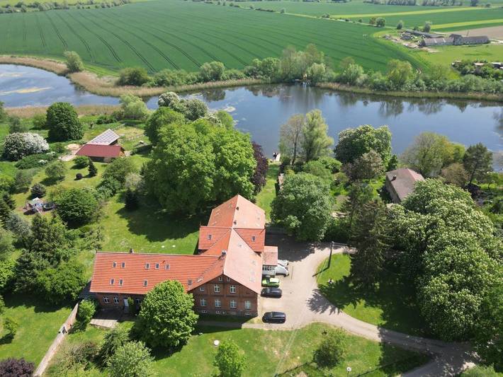 Ferienwohnung für 5 Personen, mit Garten und Ausblick sowie Terrasse, mit Haustier