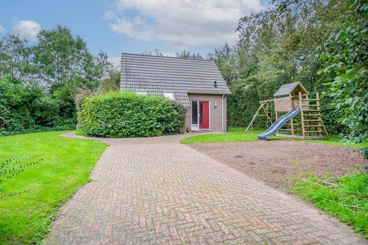 Ferienhaus für 5 Personen, mit Terrasse und Garten in De Waal
