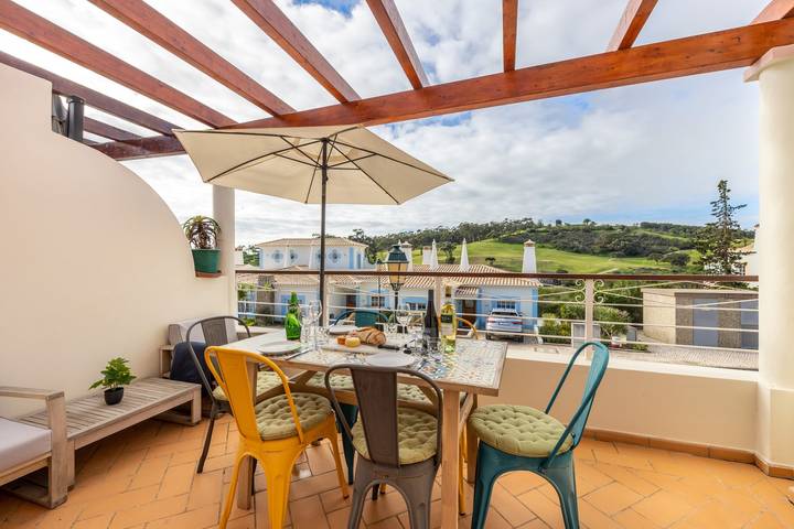 Quinta Encosta Velha - Casa Ensolarada in Budens, Faro Distrikt