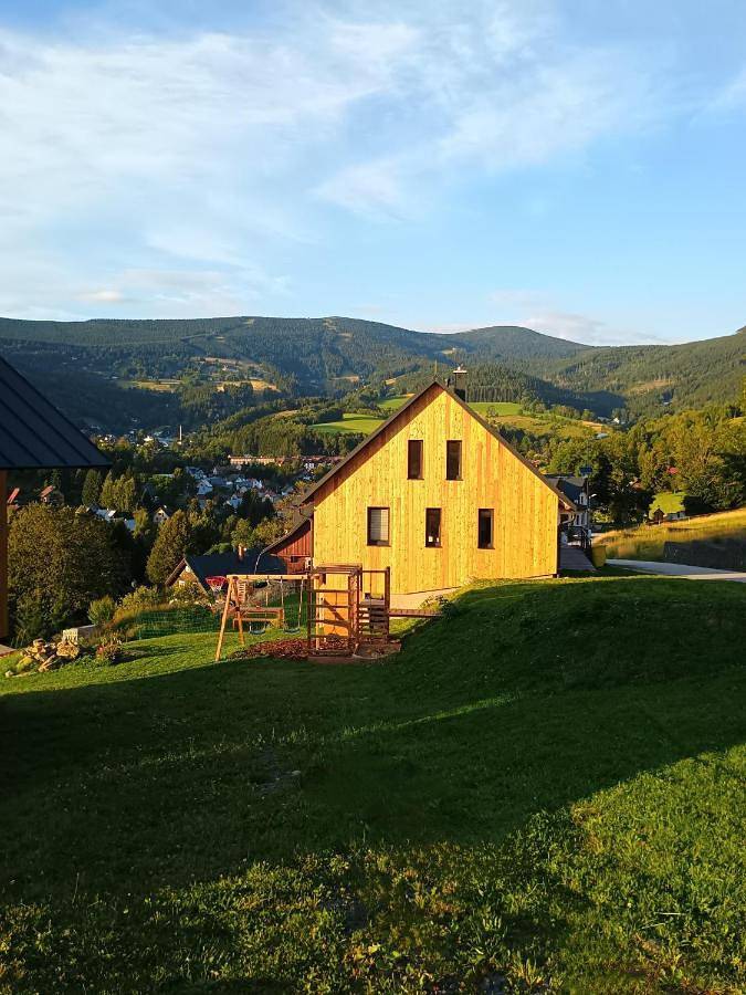 Chalet für 8 Personen, mit Ausblick und Garten am Riesengebirge