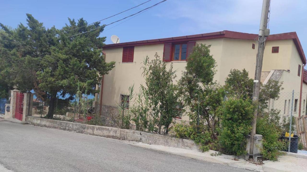 Appartamento intero, Two-Bedroom Apartment with Sea View in Vico del Gargano, Gargano