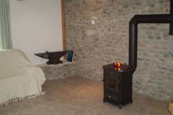 Ganze Wohnung, Hermenches: Schöne charmante Wohnung in einem Haus, in Hermenches, Murtensee & Estavayer-le-Lac Region