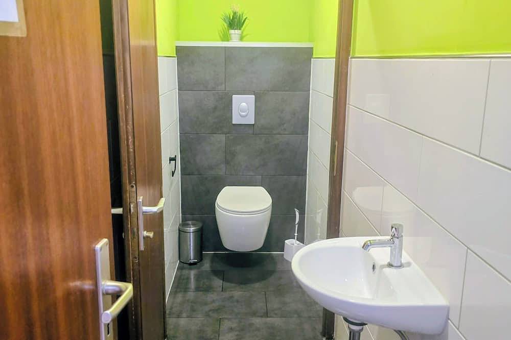 Ganze Wohnung, Monteurzimmer - Nähe Karlsruhe in Karlsbad (Baden), Kraichgau