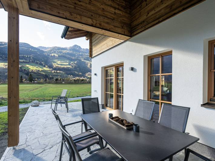 Ferienhaus für 10 Personen, mit Balkon und Terrasse sowie Garten und Sauna in Bad Hofgastein