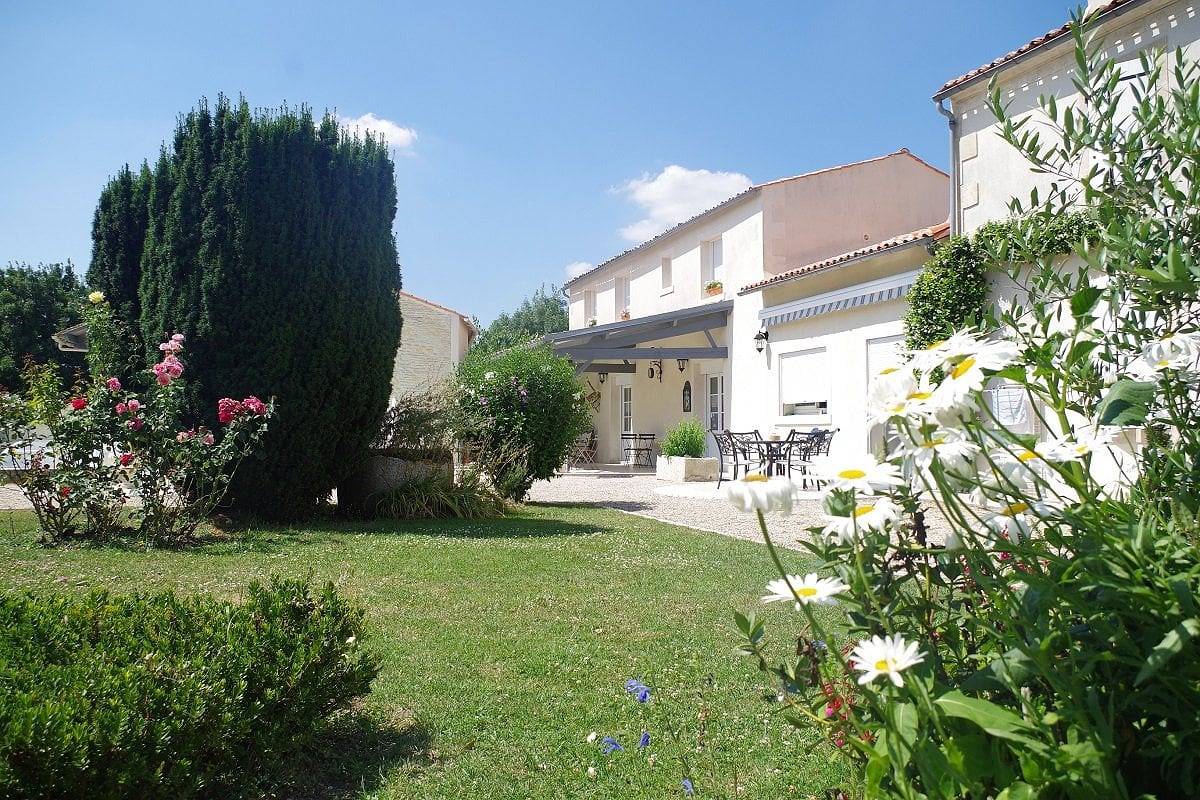 Chambres d'hôtes Les Lavandières - Nymphéa in Saint-Hilaire-la-Palud, Région de Niort