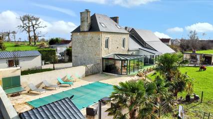 Gîte pour 12 personnes, avec piscine à Saint-Germain-du-Pert
