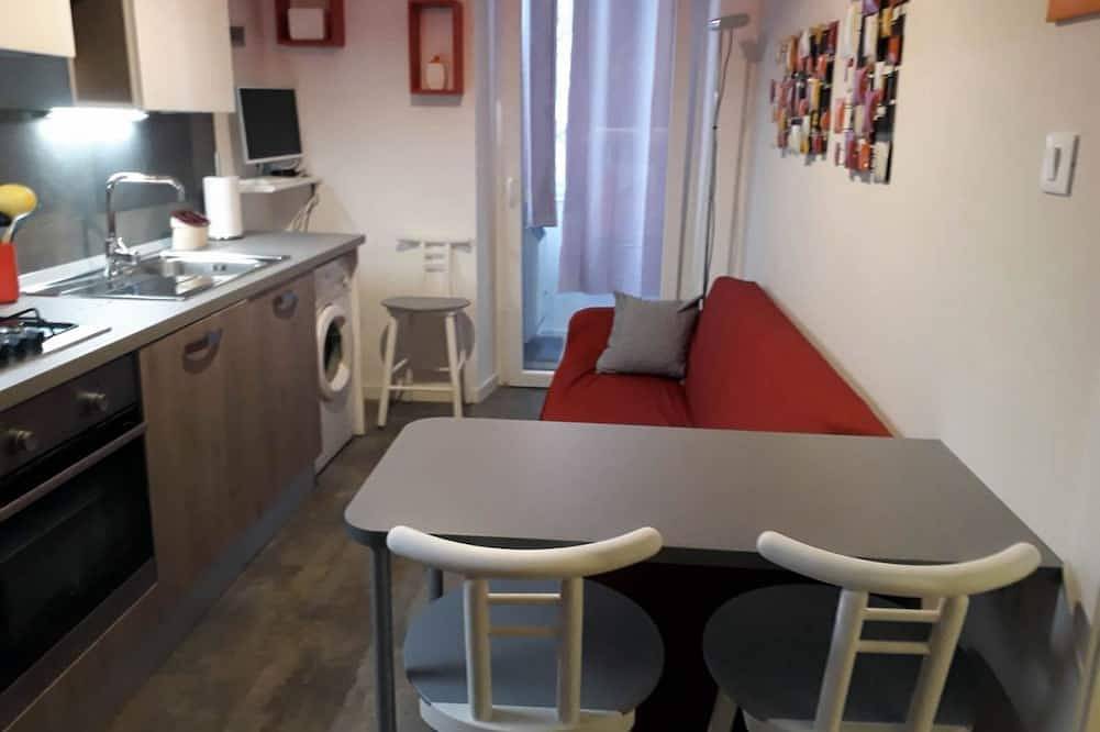 Entire apartment, Pretty Flat Business Apartment in Trieste, Carso