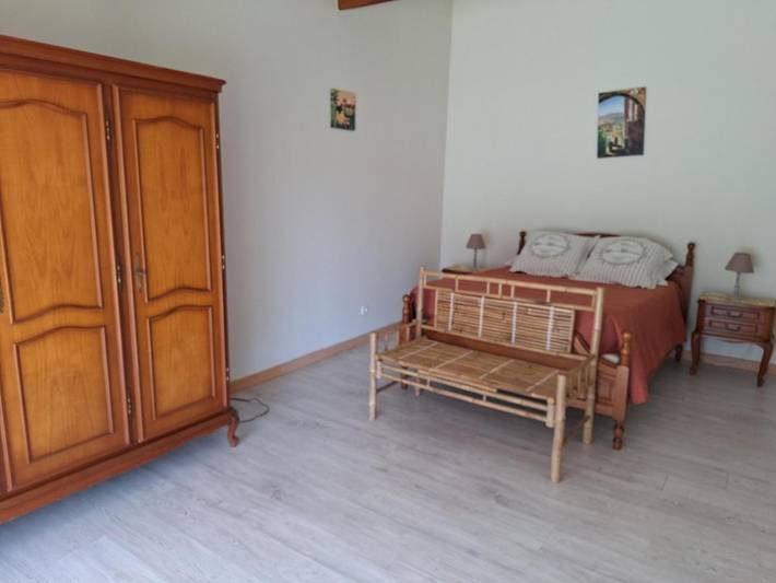 Location de vacances pour 4 personnes, avec piscine ainsi que jardin et vue à Mérignas - 3