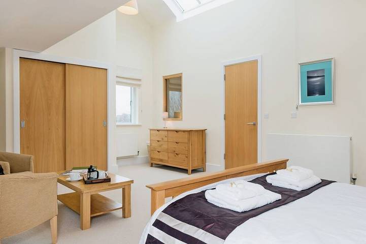 5 chambres à coucher à Cirencester in Somerford Keynes, Gloucestershire