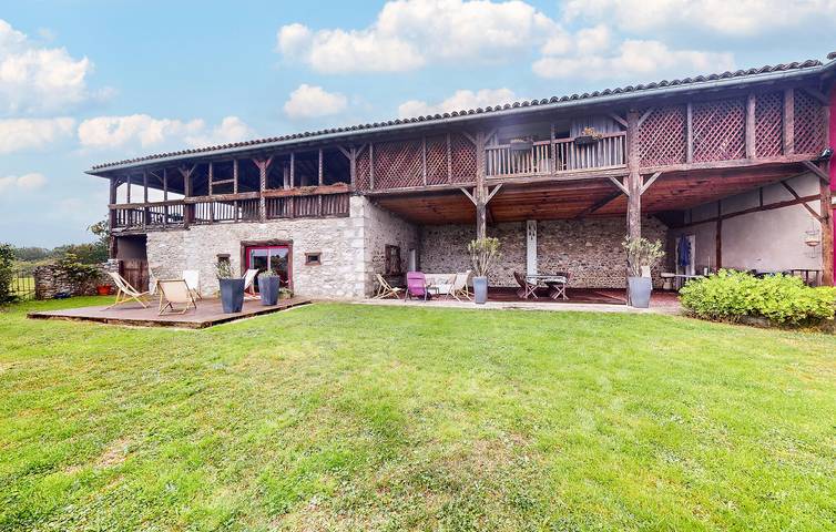 Location de vacances pour 15 personnes, avec terrasse et jardin, animaux acceptés à Montréjeau - 3