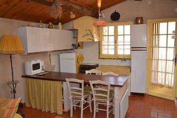 Cottage voor 4 Personen in Simiane-la-Rotonde, Forcalquier en omgeving, Afbeelding 2