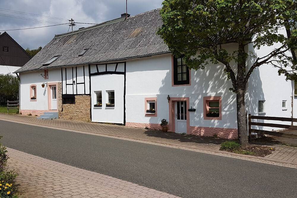 Ganze Wohnung, Apartment with Garden View in the Hünsruck-Hochwald,Pet Friendly in Oberhambach, Nahetal