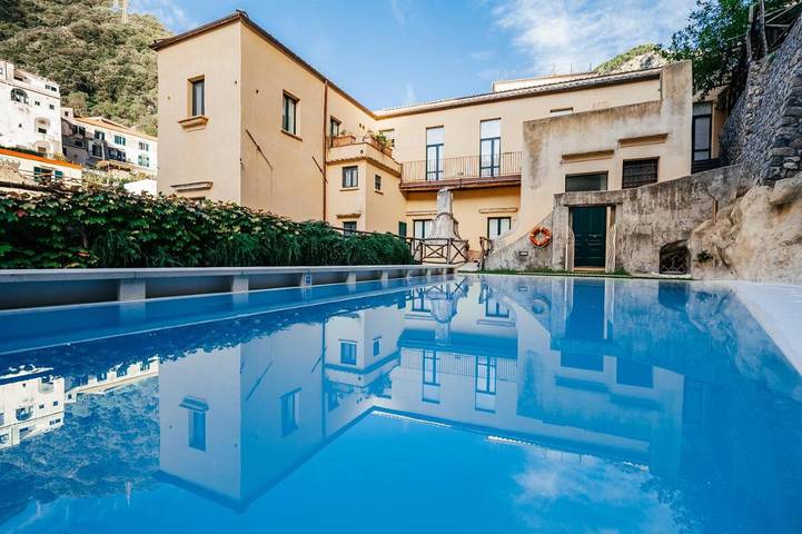 Pension voor 4 personen, with zwembad and tuin as well as uitzicht in Amalfi