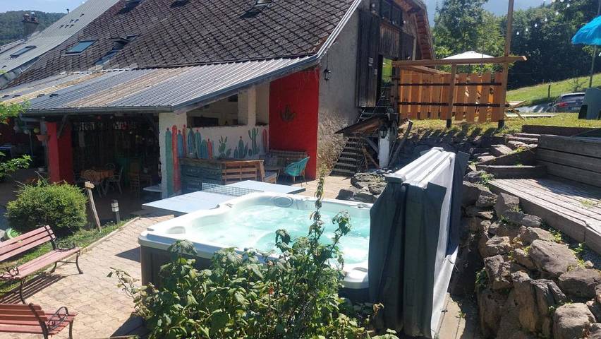 Gîte pour 6 personnes, avec jardin ainsi que sauna et jacuzzi à Faverges - 4