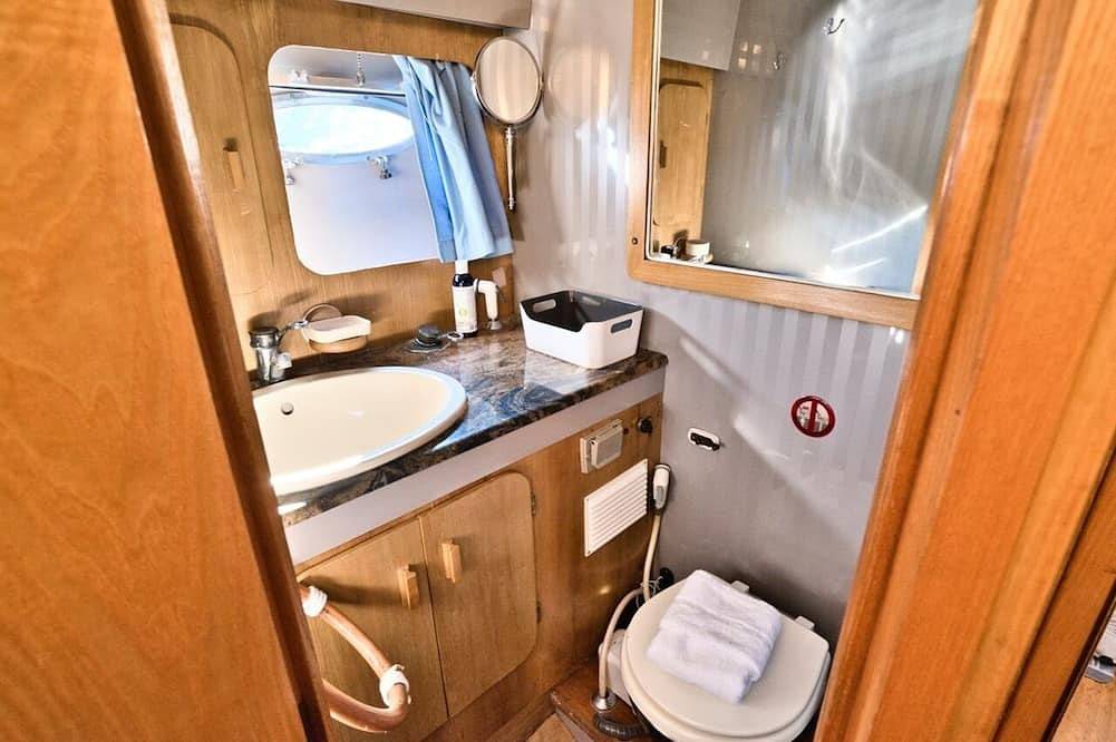 Rentamondo House boat in Isola di Capraia, Provincia di Livorno