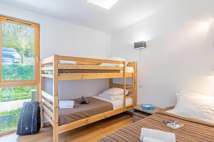 Gîte pour 7 personnes, avec jardin dans Lac du Val-Joly - 3