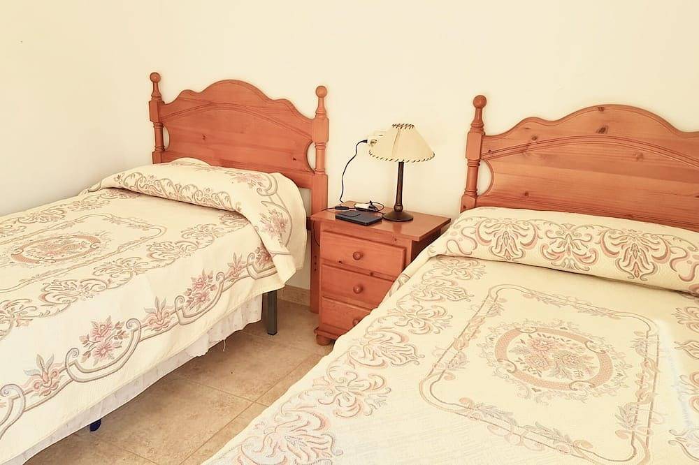 Apartamento con Piscina a 500 Metros de la Playa in Playas de Vera, Vera