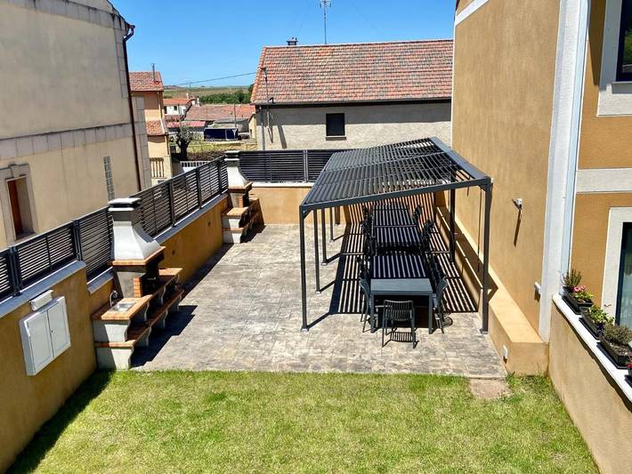 Casa de vacaciones para 12 personas, con vistas además de jardín y piscina en Comarca de Ciudad Rodrigo - 3