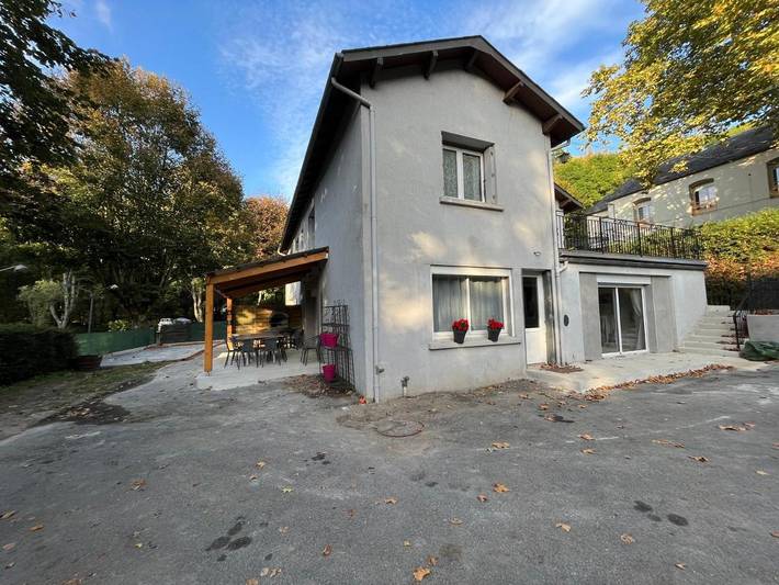 Location de vacances pour 14 personnes, avec vue et jardin, adapté aux familles à La Salvetat-sur-Agout - 4