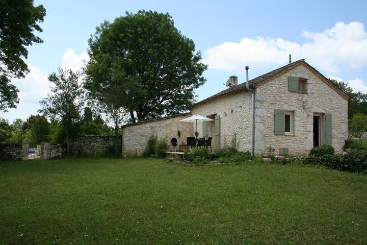Gîte für 2 Personen, mit Garten und Pool sowie Terrasse, mit Haustier in Nouvelle-Aquitaine - 2