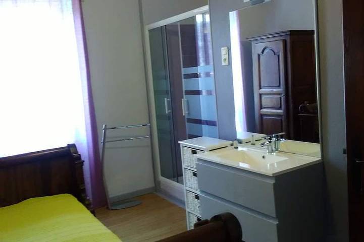 Location de vacances pour 6 personnes, avec balcon et jardin, animaux acceptés à Assier - 2