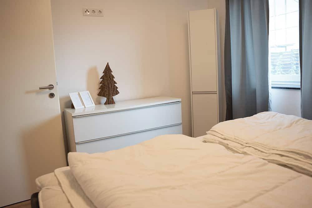 Ganze Wohnung, Ruhige, exklusiv ausgestattete Wohnung, in zentraler Lage der Stadt. in Rheinbach, Rhein-Sieg-Kreis
