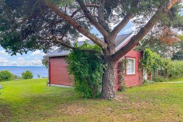 Ferienhaus für 4 Personen, mit Garten in Gränna