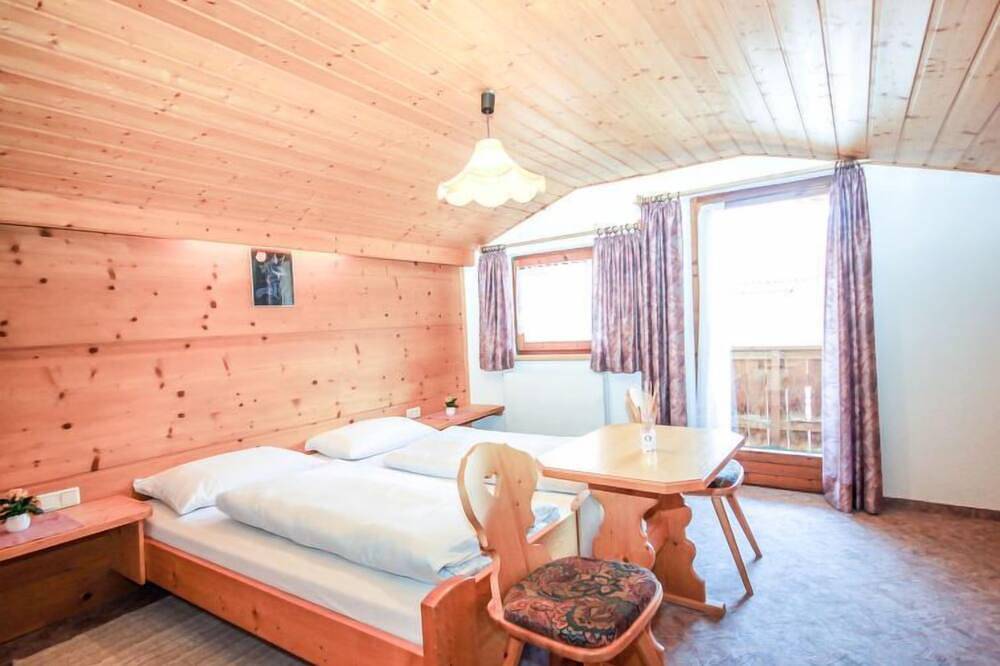 Ferienhaus Hölzl in Lechtaler Alpen, Flirsch