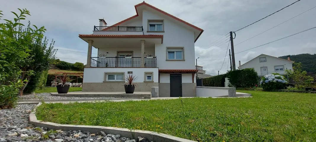 Casa de vacaciones para 9 personas, con jardín y vistas - 1