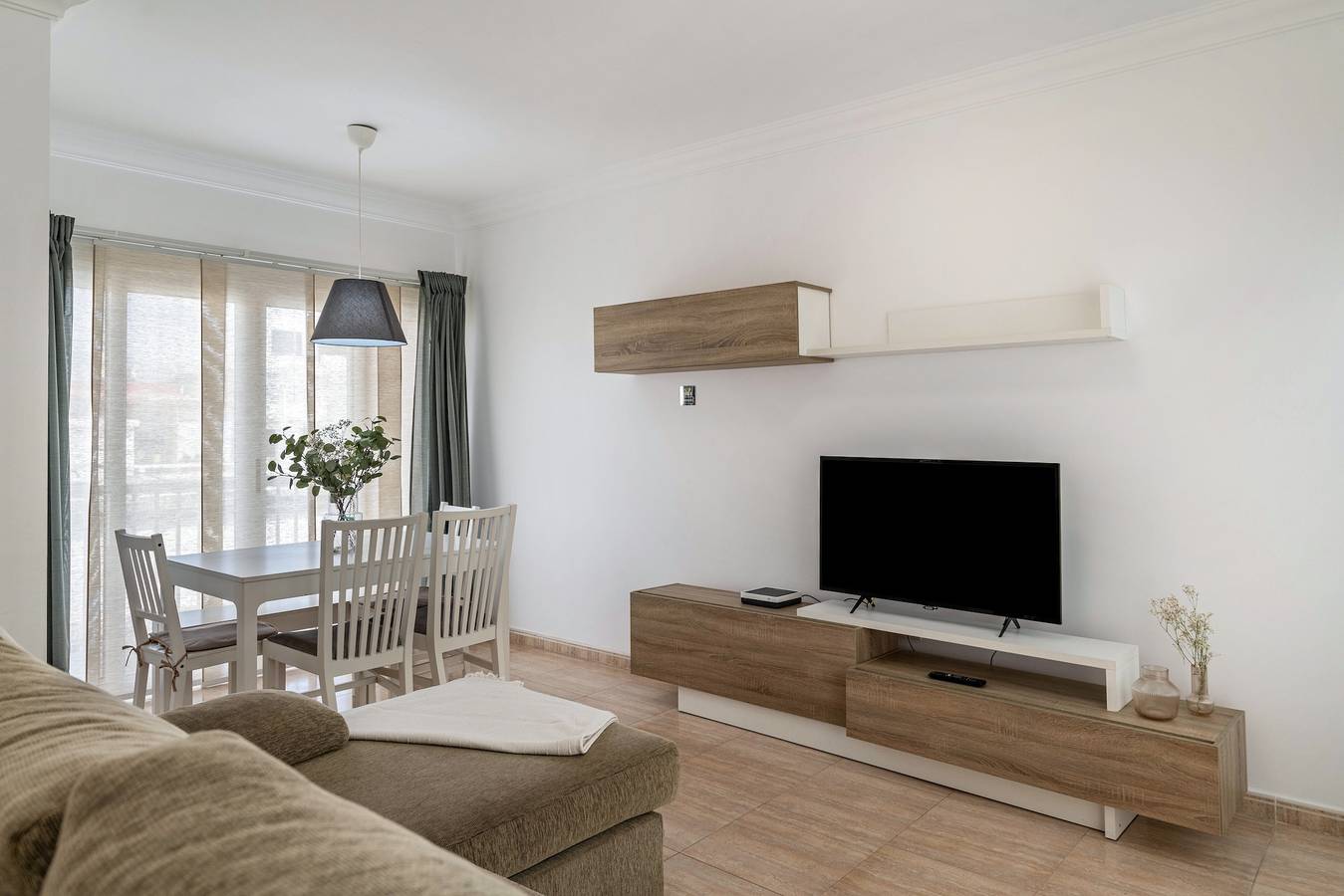 Appartement entier, Appartement de vacances 'Ganivet Home' avec terrasse privée et Wi-Fi in Arrecife, Lanzarote