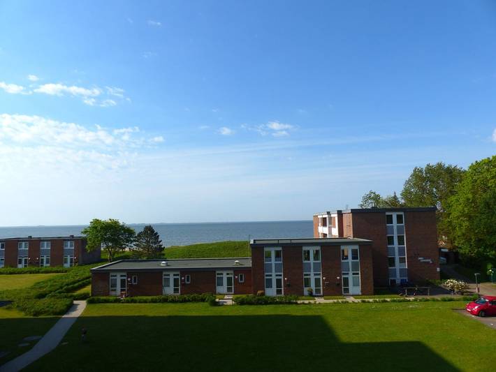 Ferienwohnung für 3 Personen, mit Balkon und Pool sowie Sauna und Seeblick in Wyk auf Föhr (Stadt)