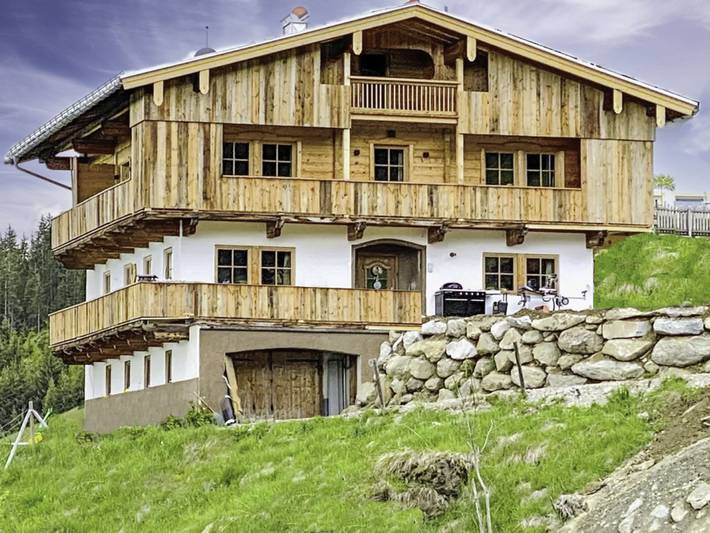 Ferienwohnung für 5 Personen, mit Balkon und Garten in der Zillertal Arena