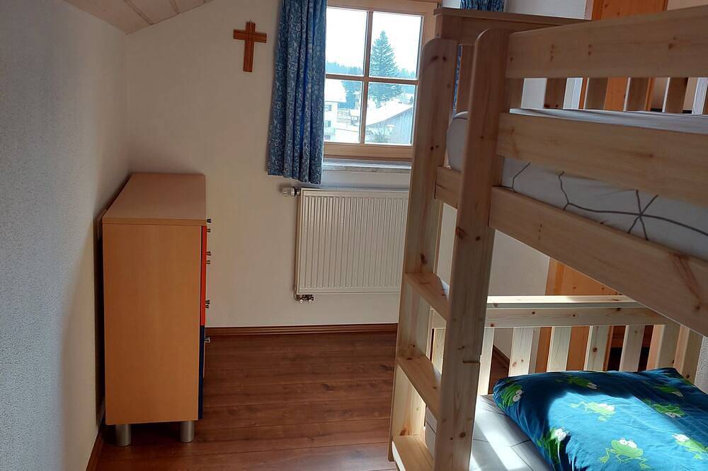 Ganze Wohnung, Gemütliche Ferienwohnung mit herrlichem Bergblick in Altenau (Bayern), Saulgrub