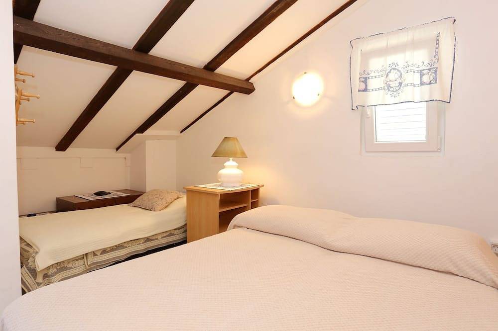 Ganze Wohnung, 1-Zimmer-Ferienwohnung am Strand Zuljana, Peljesac in Žuljana, Dubrovnik-Neretva