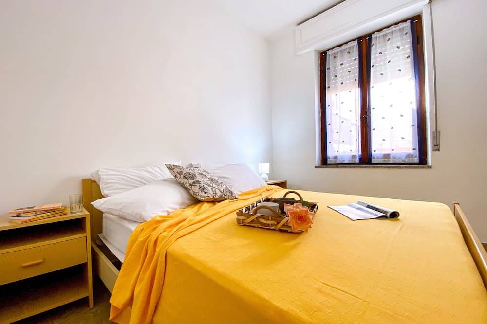 Casa Vacanze con Cortile a 20 Passi Dalla Spiaggia per Famiglie e Gruppi in Sa Rocca Tunda, Sardegna