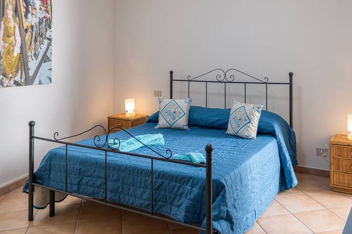 Ganze Wohnung, Selinunte Apt: Mediterranean-style in the center of Favignana, 300m from Sea in Favignana Stadt, Favignana