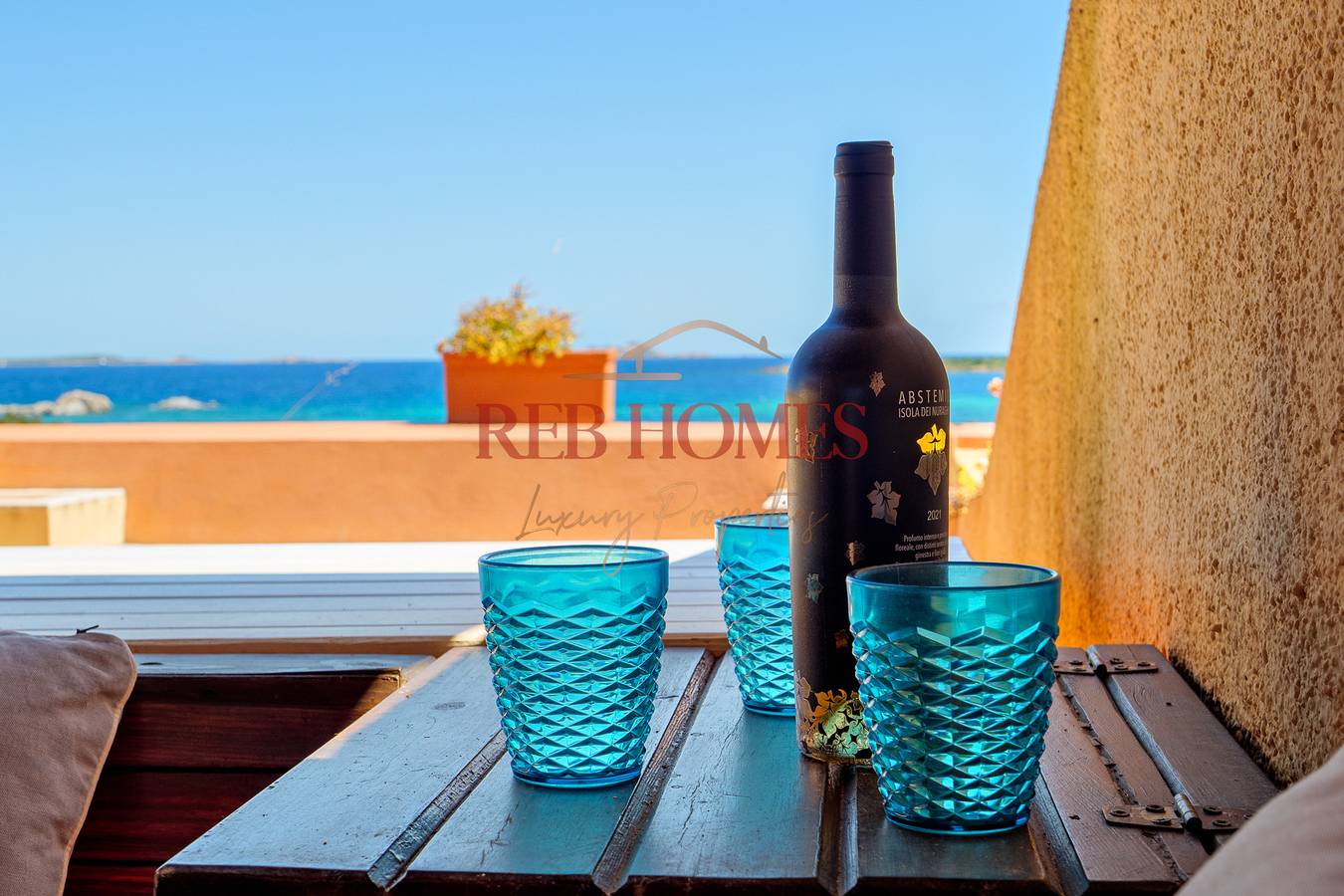 Ganze Wohnung, Marineledda appartamento "tramonto d'oro" in Villaggio Marineledda, Costa Smeralda