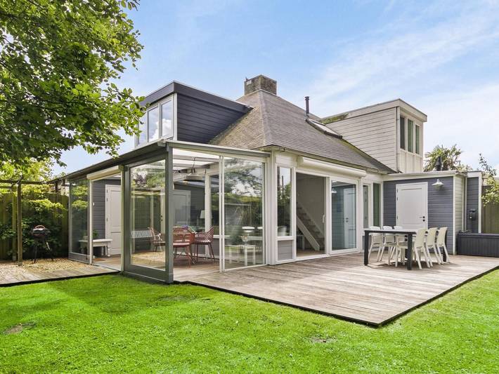 Vakantiehuis voor 4 personen, met zwembad, met huisdier in Stavenisse