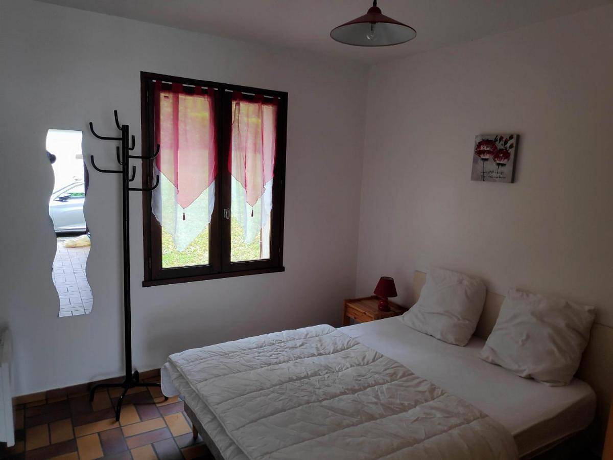 Two-Bedroom House in Castillonnès, Région de Villeneuve-sur-Lot