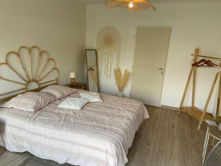 Chambre d’hôte pour 2 personnes, avec Terrasse ainsi que Jardin et Vue à Bergerac