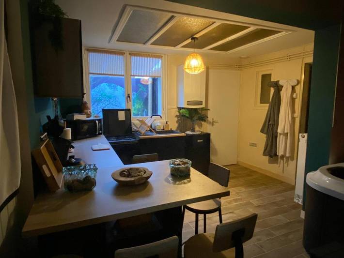 Location de vacances pour 2 personnes, avec jacuzzi ainsi que piscine et terrasse à Carvin - 2