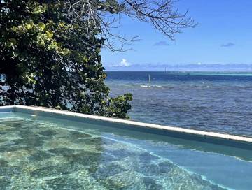 Maison d’hôte pour 2 personnes, avec vue et terrasse ainsi que piscine et jardin dans Mo'orea