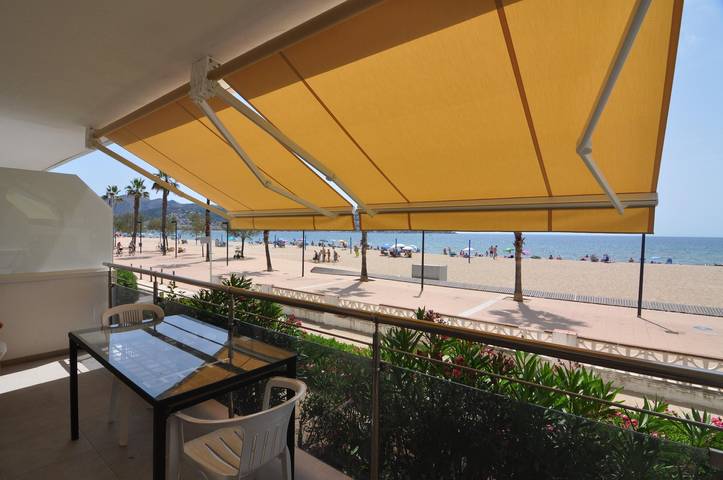 Gîte pour 5 personnes, avec terrasse, animaux acceptés dans Platja Santa Margarita Rosas - 2