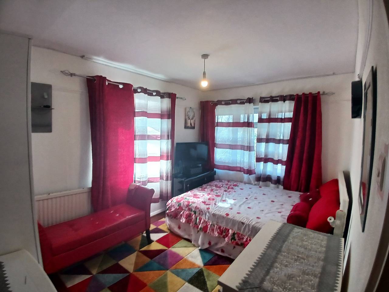 Charming London Guest Room with Garden & Bbq in Haringey, London