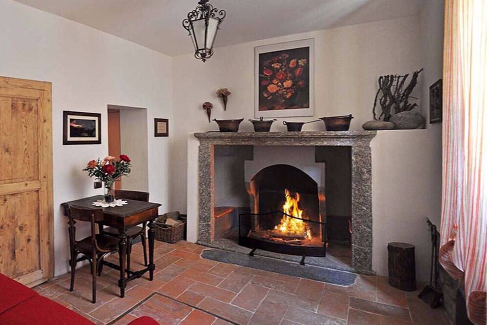 Aquarelle Beb - Ruskin Wohnung in Faggeto Lario, Comer See