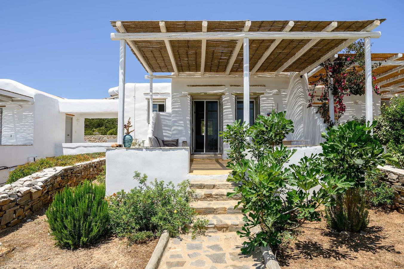 Villa "Christina Santa Maria" with Sea View, 2 Private Terraces & Wi-Fi in Paros