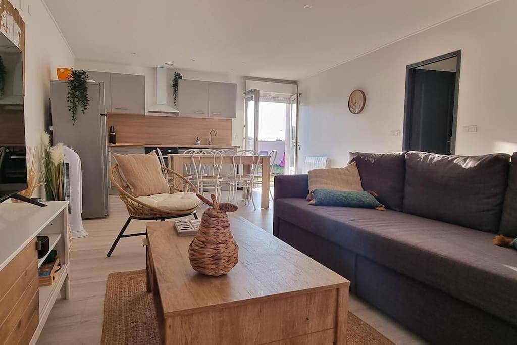 Maison style "Bohême" parfaite entre Collègues ou Famille - Jusqu'à 9 personnes - in Saint-Seurin-sur-l'Isle, Région de Libourne