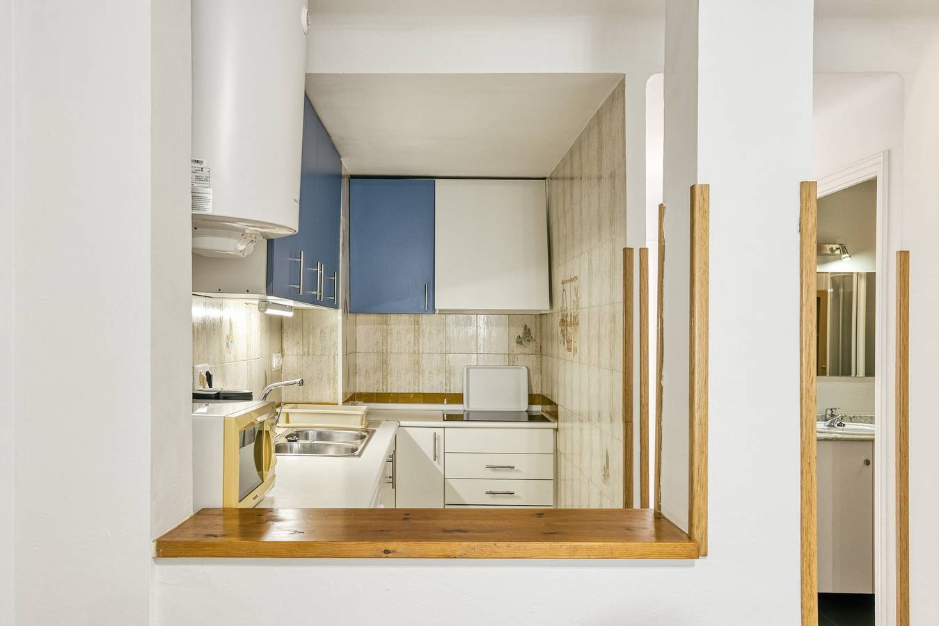 Apartamento entero, Apartamento 'San Antonio Piso 2' con terraza compartida in Platja Cala Mar d'en Manassa (l'Escala), La Escala
