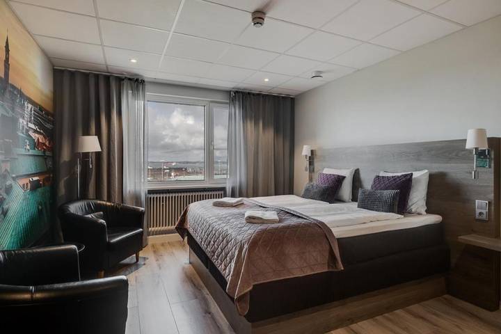Hostel för 3 Personer, med Terass samt Trädgård och Utsikt i Helsingborg